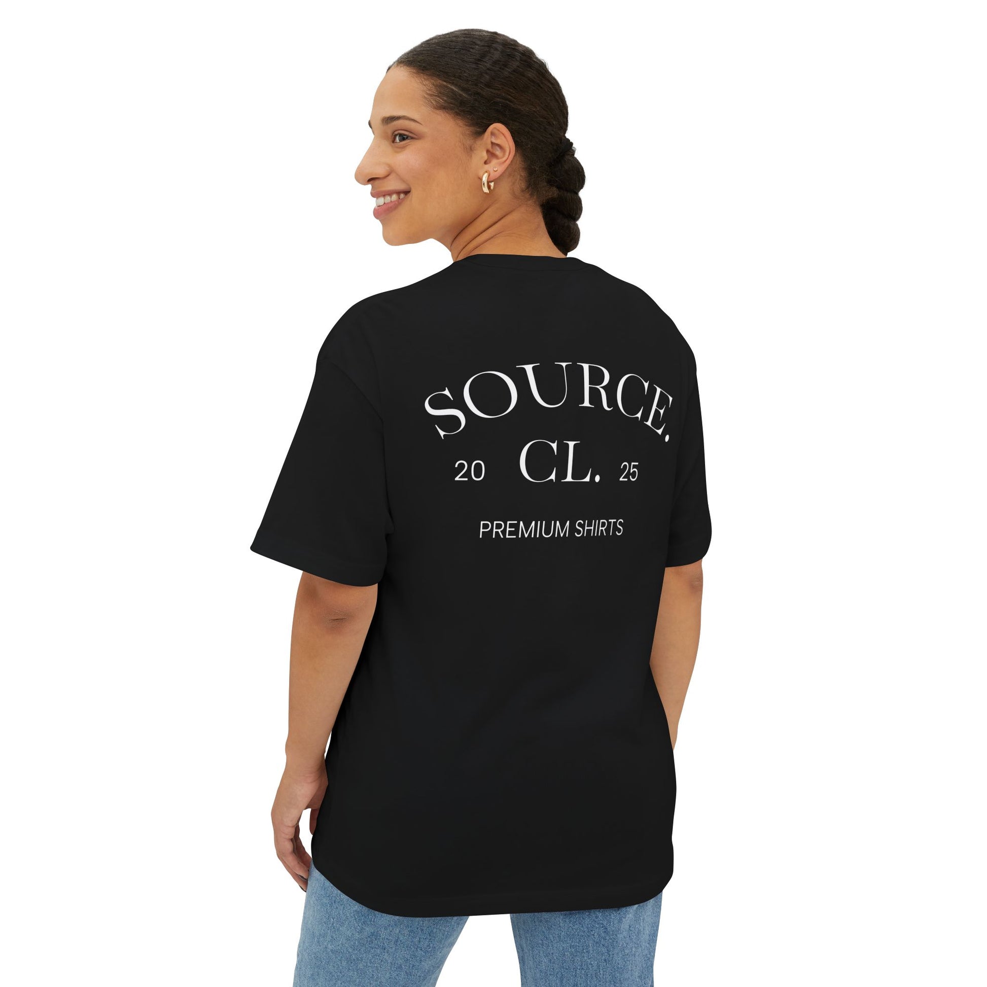 Person wearing a black t-shirt with 'SOURCE CL. 25' text on the back, on a white background